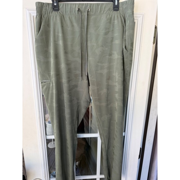 healing hands Pants - Healing Hands Purple Label Tate jogger scrub pants XL green camo nurse dr